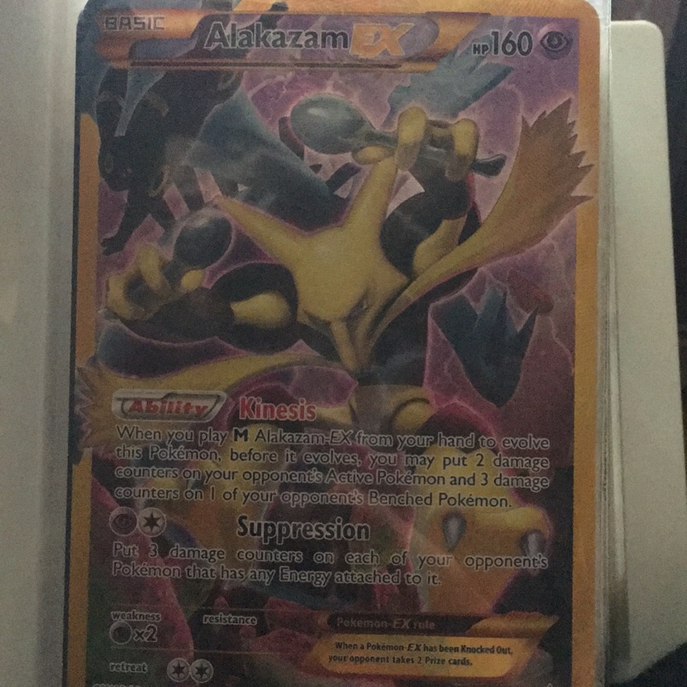 About 500 Pokémon cards excellent condition